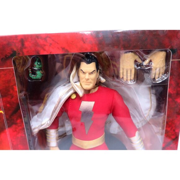 DC DIRECT Shazam 13" Deluxe Collector Figure Rare Boxed Action Figure - Picture 10 of 12